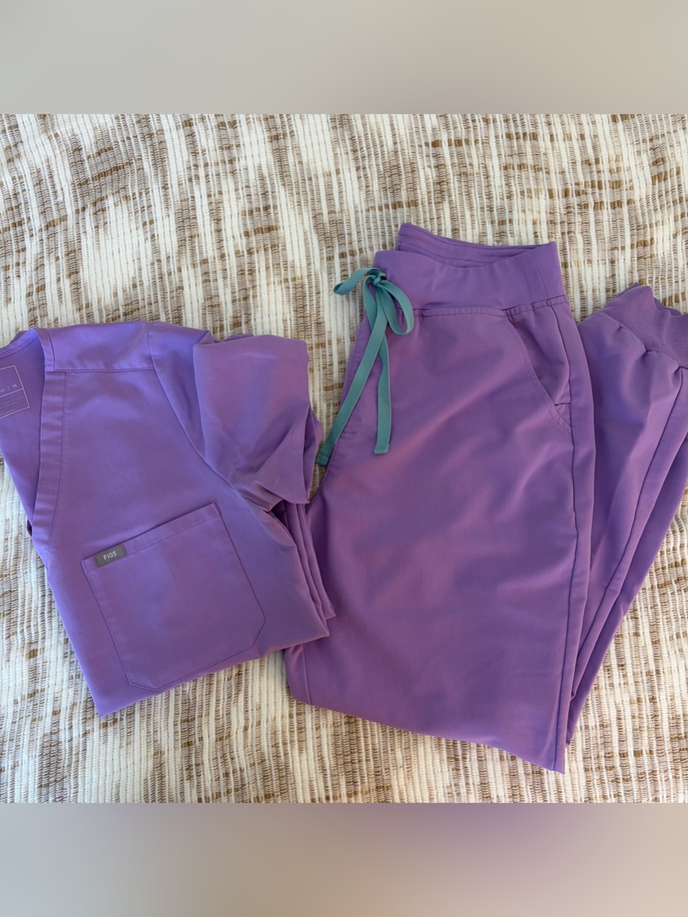 Figs Catarina Top and Zamora Scrub Pants